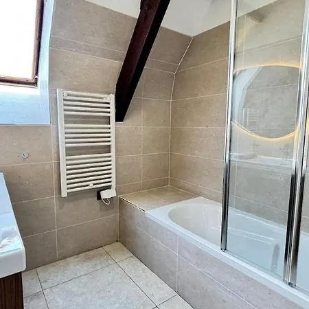 César - Padel Privé, Piscine Chauffée, Maison Climatisée - 1h10 De Paris *